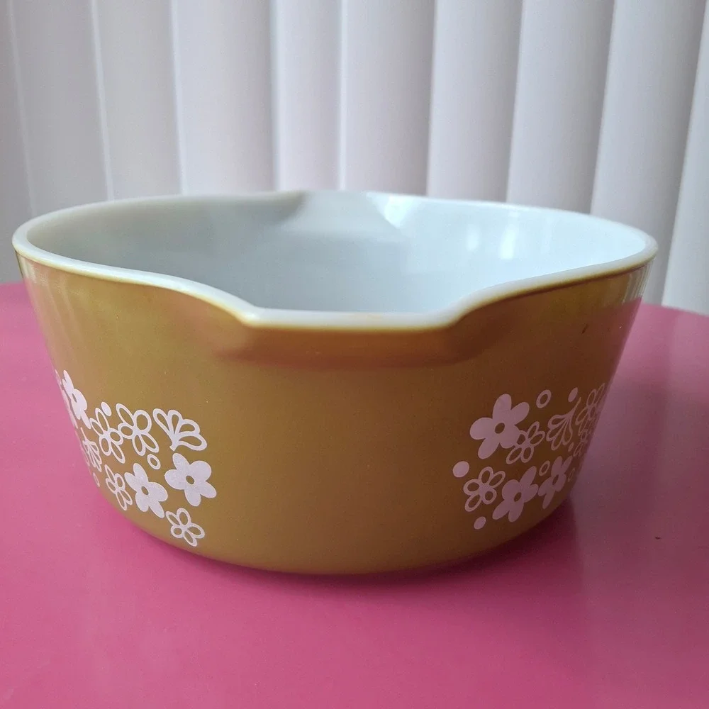 Pyrex Spring Blossom Green 475-B Casserole Bowl 2.5 Qt Vintage Green White
